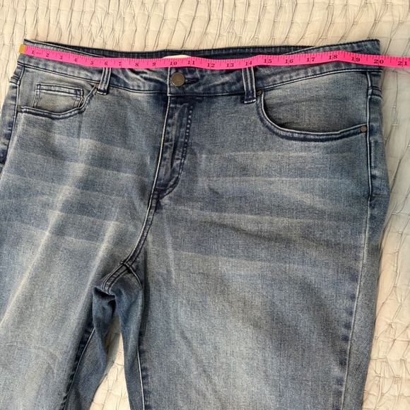 Coldwater Creek Embroidery Raw Hem Jeans sz 18 - Picture 4 of 11